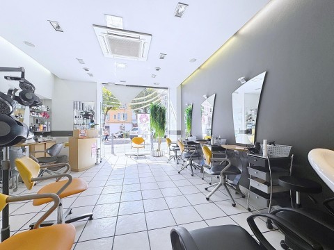 Vente Salon de coiffure, 48 m2 à Voiron (38500) en France