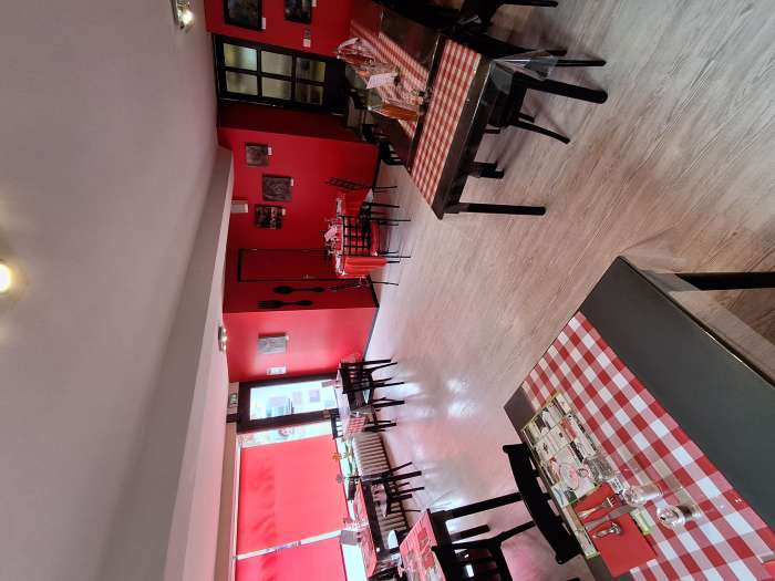 Vente Bar - restaurant avec logement T4 dans le centre ville, à Saint-Fraimbault (61350)