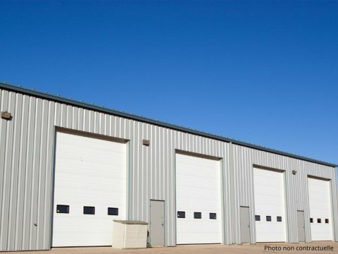Vente Local commercial , 2600 m2 à Neufchâteau (88300) en France