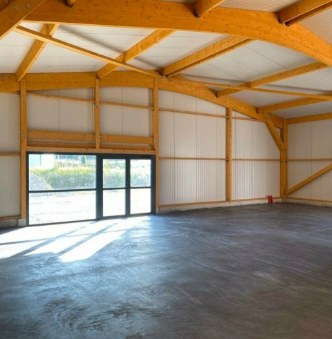 Vente Local commercial Local d'activité / Entrepôt, 150 m2 à Villeneuve-en-Retz (44580) en France