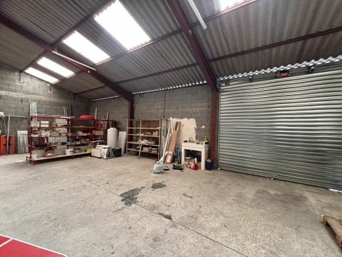 Vente Local commercial , 500 m2 à Billère (64140) en France