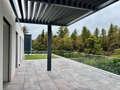 Vente Bureaux neufs et lumineux de standing de 222 m2 dans une zone fréquentée de Bussigny en Suisse