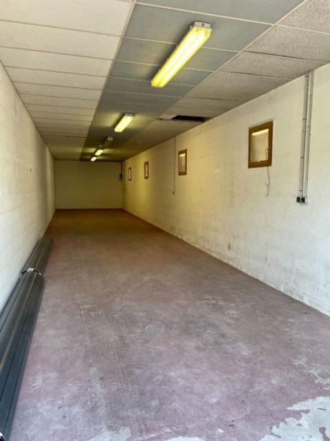 Vente Locaux d'activités de 70 m2 et 50 m2 à Pont-Sainte-Maxence (60700) en France