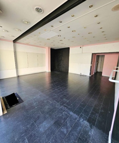 Vente Local commercial de 56 m2 à Beauvais dans un environnement commerçant dynamique (60155)
