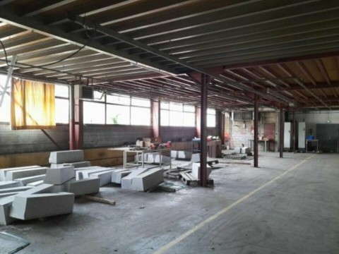 Vente Bâtiment d'activités de 2 700 m2 à Valentigney (25700) en France