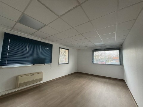 Vente Bureaux / Locaux professionnels, 136 m2 à Labège (31670) en France
