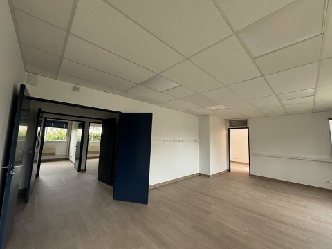 Vente Bureaux / Locaux professionnels, 303 m2 à Labège (31670) en France