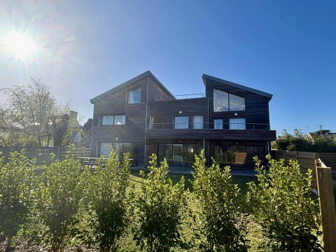 Vente Immeuble de rapport de 292 m2 dans une zone touristique, à Pleumeur-Bodou (22560) en France
