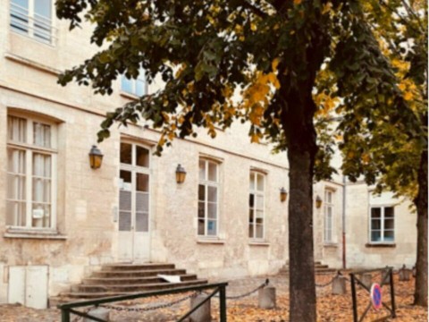 Vente Site de 1000 m2 pour projet hôtelier en plein centre ville, à Senlis (60300)