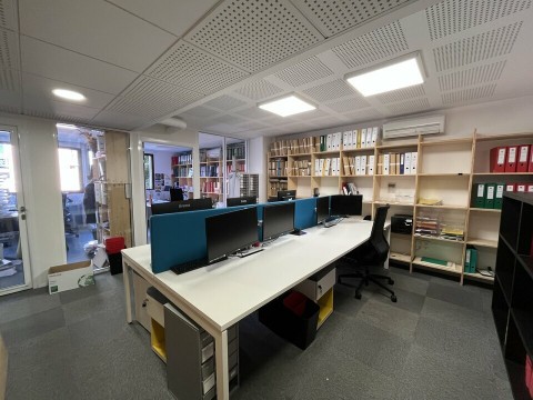 Vente Bureaux / Locaux professionnels, 870 pi2 à Toulouse (31000) en France