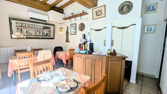 Vente Restaurant 30 couverts avec terrasse dans une rue vivante et commerçante, à Dijon (21000) en France