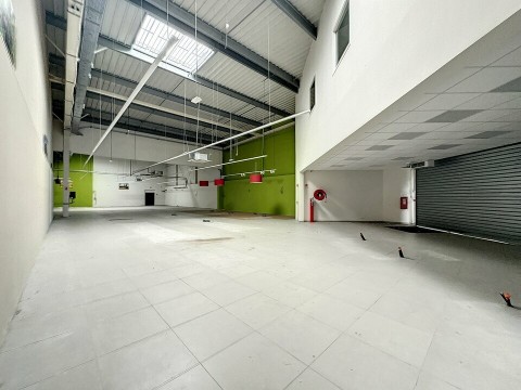 Vente Terrain, 34000 m2 à Jonzac (17500) en France