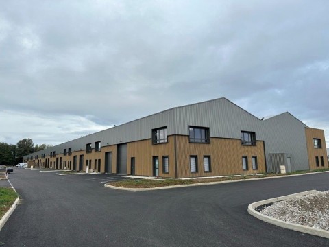 Vente Local d'activité / Entrepôt, 234 m2 en Isère (38) en France
