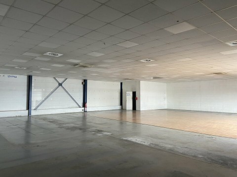 Vente Local commercial , 7840 pi2 à Toulouse (31200) en France