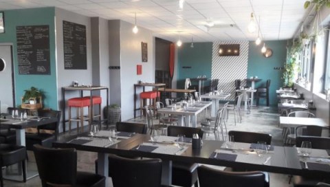 Vente Local commercial , 225 m2 à Poitiers (86000) en France