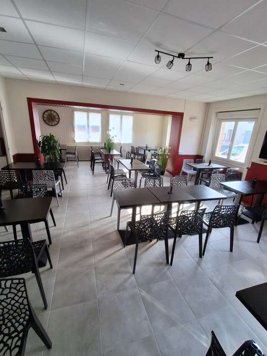 Vente Restaurant fermé le soir et week-end dans le centre ville, à Liffré (35340) en France