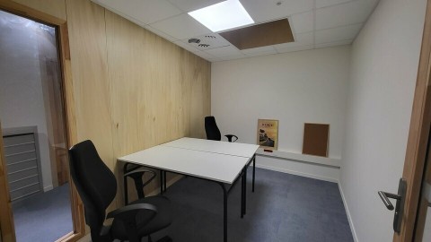 Vente Bureaux / Locaux professionnels dans le centre ville, à Saint-Nazaire (44600) en France