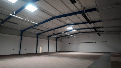 Vente Local commercial de 1560 m2 sur un axe passant, à Chartres (28000)
