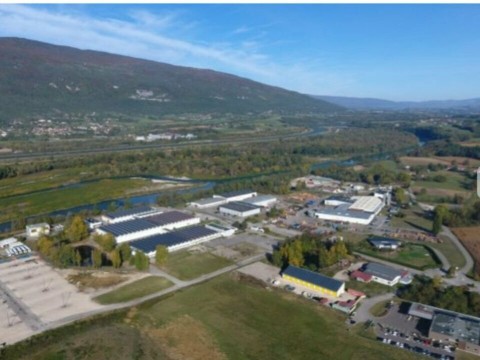 Vente Local d'activité / Entrepôt, 8000 m2 à Chindrieux (73310) en France