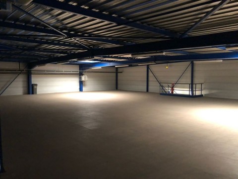 Vente Bâtiment commercial ou d 'activité de 905 m2 à Sennecey-lès-Dijon (21800)