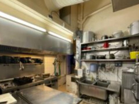Vente Local commercial idéal pour Restaurant dans un quartier historique du Havre (76620) en France
