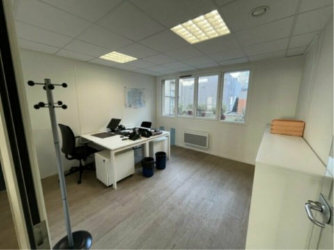 Vente Local commercial de 117 m2 en emplacement numéro 1 du Havre (76600) en France