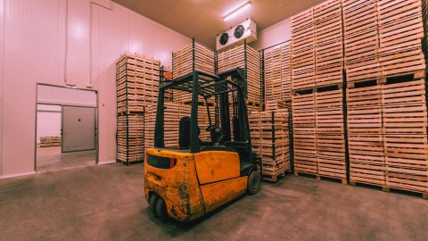 Vente Local d'activité / Entrepôt, 11850 pi2 à Issoire (63500) en France