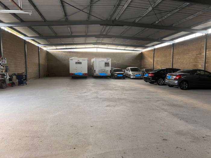 Vente Local d'activite - entrepôt de 770 m2 dans une zone artisanale, à Rabastens-de-Bigorre (65140)