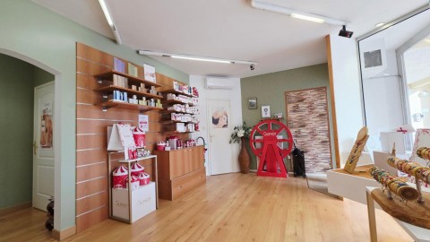 Vente Cave à vin de 60 m2 à Bourges (18000)