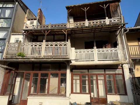 Vente Ensemble immobilier de 230 m2 au coeur de la Réole