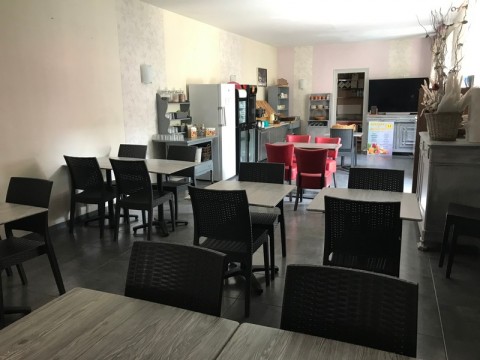 Vente Bar, Hôtel restaurant avec terrasse dans un village de 2500 habitants du Bugue (24260) en France