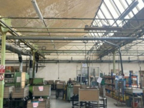 Vente Local d'activité / Entrepôt, 3000 m2 à Saint-Félicien (07410)
