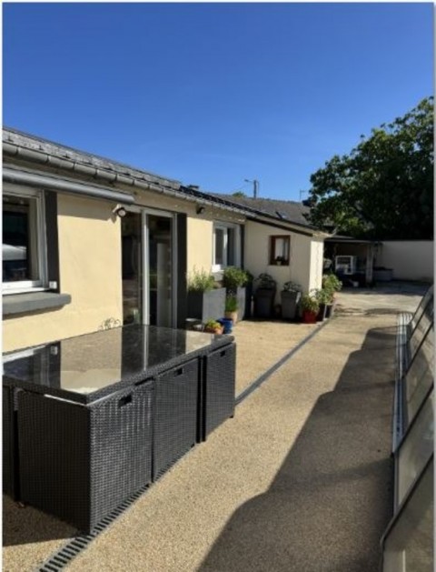 Vente Bar, Tabac, Loto, Epicerie, Restauration rapide dans une commune attractive, proche de Carhaix-Plouguer (29270)