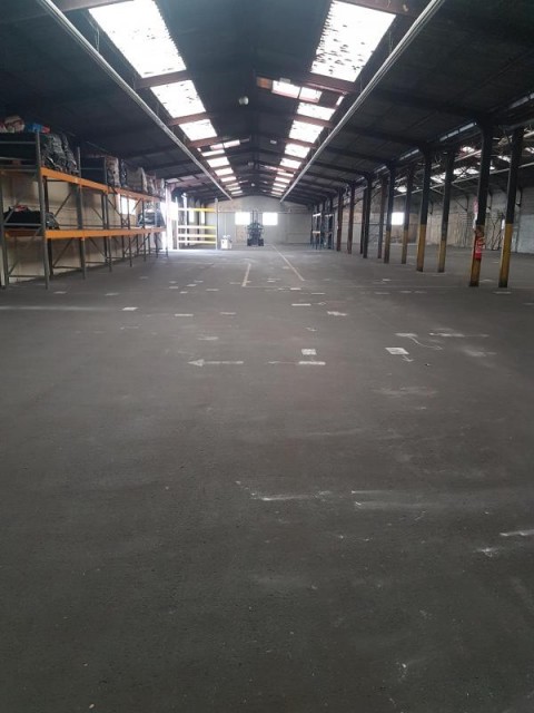 Vente Local d'activité / Entrepôt, 171 m2 à Mantes-la-Jolie (78200) en France