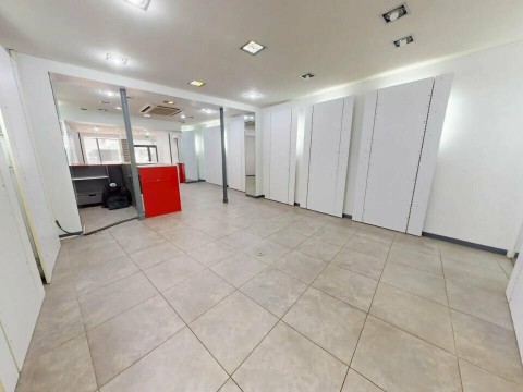 Vente Local commercial , 105 m2 à Le Havre (76600) en France