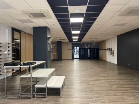Vente Local commercial , 260 m2 à Alençon (61000)