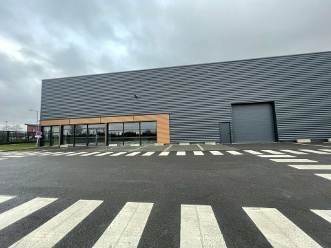 Vente Local commercial , 308 m2 à Mainvilliers (28300)