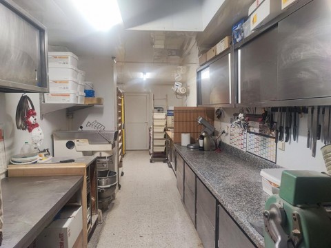 Vente Boulangerie, Pâtisserie de 280 m2 à Brassac en centre ville (81260)