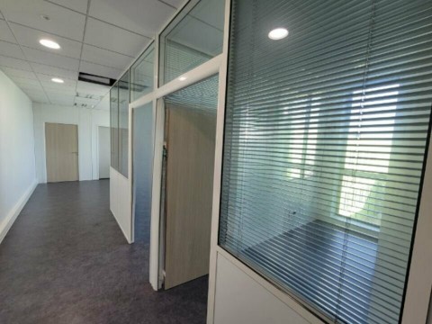 Vente Bureaux / Locaux professionnels, 73 m2 à Danjoutin (90400)