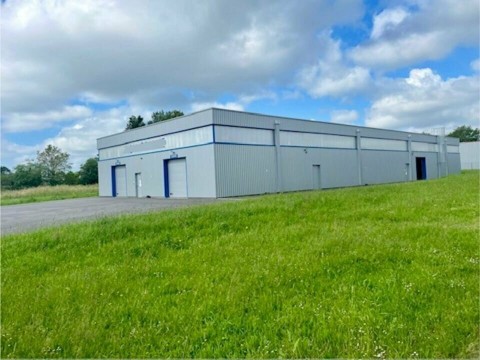Vente Bureaux / Locaux professionnels, 905 m2 à Allaire (56350)