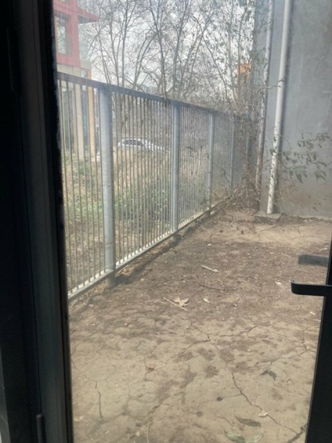 Vente Local commercial de 271 m2 pour un atelier d'artiste ou artisanal dans un quartier en pleine restructuration, à L'Île-Saint-Denis (93450)
