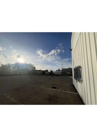 Vente Local d'activité / Entrepôt, 600 m2 à Beaucaire (30300)