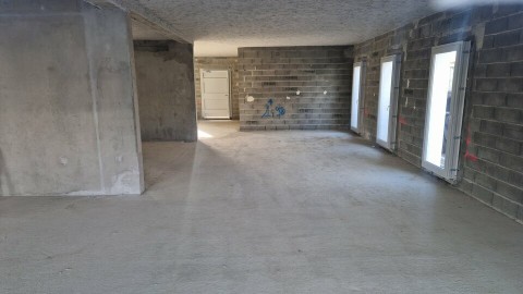 Vente Local commercial avec extraction idéal pour Restaurant en plein centre d'une zone dynamique, à Castelnau-d'Estrétefonds (31620)