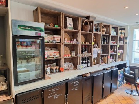Vente Bar, Restaurant, Epicerie, Supérette, Alimentation, Chambres d'hôtes 40 couverts avec terrasse proche de Tours (37000)