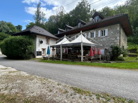 Vente Auberge de 6460 pi2 à Annecy (74000) en France