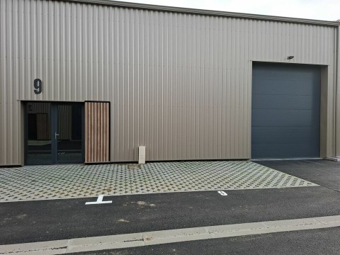 Vente Local d'activité / Entrepôt, 369 m2 à Trignac (44570) en France