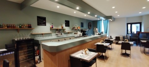 Vente Bar, Restaurant licence IV 35 couverts avec terrasse dans une ville dynamique et commerçante, proche de Beaune (21200)