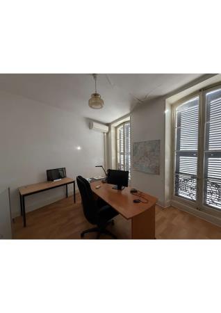 Vente Bureaux / Locaux professionnels, 145 m2 à Montfavet (84140)