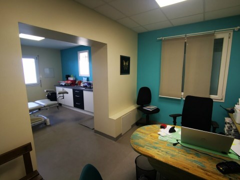 Vente Bureaux / Locaux professionnels, 160 m2 à Morlaas (64160)