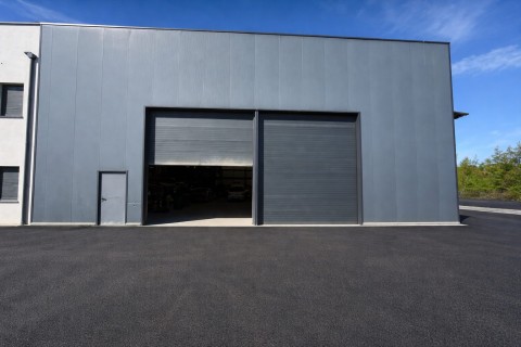 Vente Local d’activité avec bureaux de 550 m2 à Fontenay-lès-Briis (91640) en France